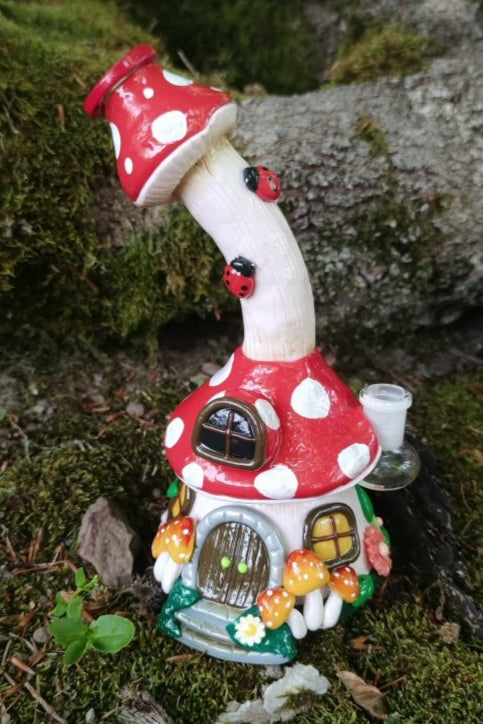 Pilzhaus Bong
